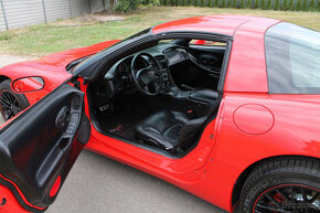 1997 Chevrolet Corvette 5.7 V8, automat, perfektní stav - 14