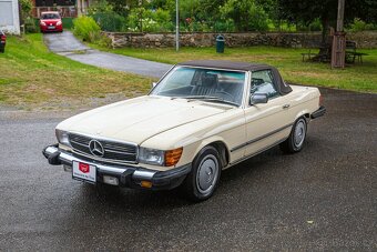 Mercedes-Benz SL 380 R107 - 14