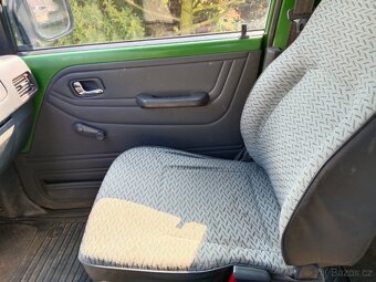 Mitsubishi v24 Pajero - 14