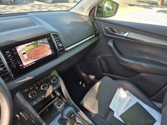 ►Škoda Karoq DSG-NÍZKÉ KM-Kamera-Tažné-Matrix-KESSY-Canton - 14