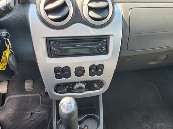 Dacia Logan 1.6   7 míst  MCV - 14