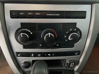 Jeep Grand Cherokee WK 4.7 V8,104.000 KM NAJETO,4x4,KŮŽE - 14