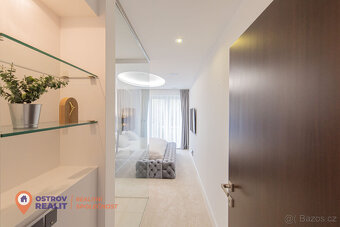 Prodej, rodinný dům s wellness, jezírkem, pozemek 1034 m2, Š - 14