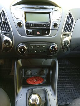 Hyundai ix 35,rok 2011,nový v Čr,1.7crdi,1.maj,126.890km - 14