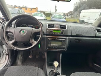 ŠKODA ROOMSTER 1.4TDi AMBITION - 14