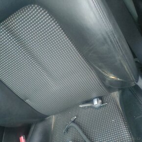 Peugeot 407 - 14