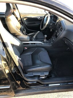 Volvo XC70 2.5t 147Kw LPG Tažné 4x4 manuál - 14