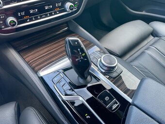 BMW Řada 5 G31 LCI 530d xDrive ČR M-Packet DPH - 14