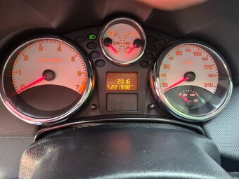 Peugeot 207 1.4 Combi,2009,70kw,Pěkný stav,45000Kč - 14