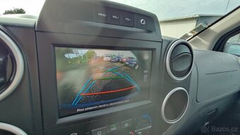 PARTNER 1.2 PT 81kW, kamera, NAVI - 14