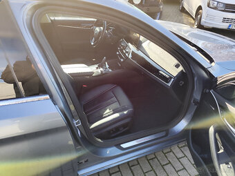 BMW 530d xDrive 195KW LUXURY 2019 CEBIA SERVIS TOP DPH 2xK - 14