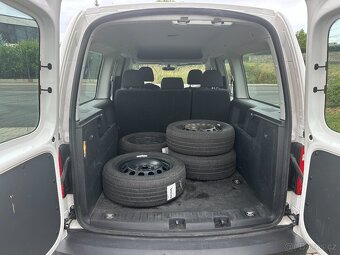 Caddy Maxi 5 míst 4x4 2,0 Tdi 90kW multifunkční volant - 14