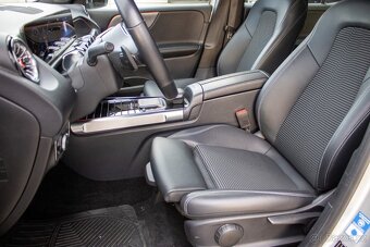 Mercedes-Benz GLB 200d A/T - 14