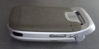 Prodám Sony-Ericsson nejspíš je to Z520i funkčni s nabíj. - 14