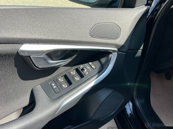 Volvo V40 2,0i 90kW T2 - 14