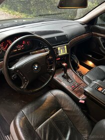 BMW e38 740ia - 14