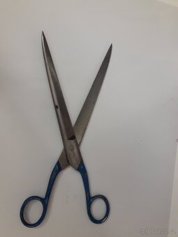 Nůž Fiskars, krejčovské nůžky, lžíce, vidličky, dvoumetr - 14