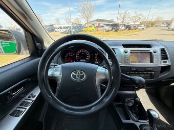 Toyota Hilux 3,0D 4D Double Cab Executive Aut. 126kw - 14