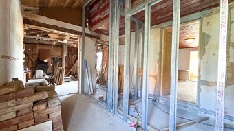 Prodej atypického rodinného domu 6+1, 160 m2 , se zahradou 1 - 14