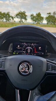Skoda superb plug in hybrid 160kw - 14