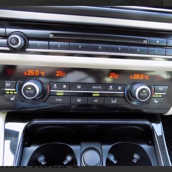 530d xDrive M-Sport TOP stav - 14