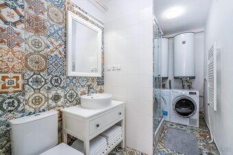 Prodej rodinného domu se 3 apartmány, 210 m2, Harrachov - 14