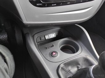 SEAT LEON 1.4 TSi 92KW, VELICE ZACHOVALÝ - 14