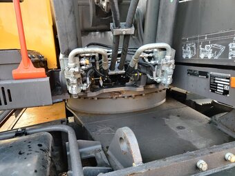 Kolový otočný bagr VOLVO EW 160 E - 14