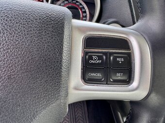 Fiat Freemont 2.0M-JET 125kW/4x4/7 míst/automat/kůže - 14
