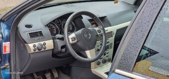 Opel Astra H 1.6 16V Kombi 2007 - 14