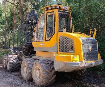 13t na 10t vyvážečka 8x8 SAMPO FR28 Rosenlew - 14