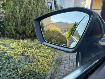 Škoda Superb III combi 1.4 TSI 110kw DSG Style+ 03/2018 - 14