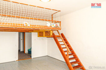 Prodej bytu 2+1, 66 m², Nový Bor, ul. Palackého náměstí - 14