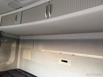 Volvo FH 500 8x4 třístranný sklápěč Bordmatic - 14