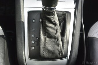 PRODÁM Škoda Octavia 2.0TDi RS DSG R.V.2011 - 14