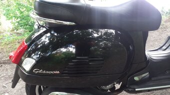 vespa Gts 300 - 14