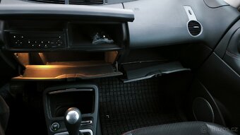 Renault Espace 2.0T benzín 125kW Automat - 14