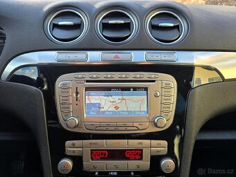 FORD SMAX 2.0TDCi TITANIUM rv2011 KŮŽE TZ PAMĚT ALU LED - 14