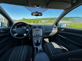 FORD FOCUS 1.6 - 14