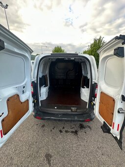 Ford Transit Courier 1.6TDCI - 14