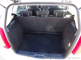 Mercedes Benz A 160 r.v.2011 manuál (servisní historie) - 14