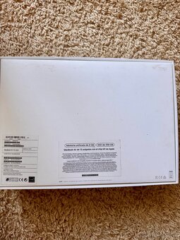 MacBook Air 13 2020 zlatý - 14