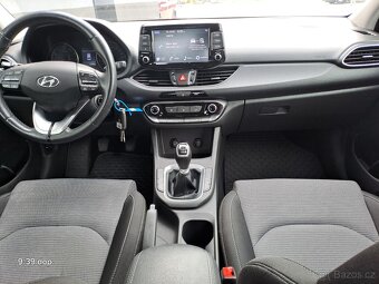 HYUNDAI i30 1.5i-benzin COMFORT r.22 1.majiteli PLNÝSERVIS - 14