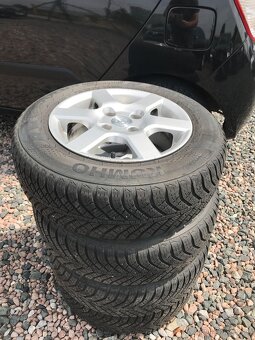 Hyundai i10, 1.1i 49 KW,KLIMA,STAV,CENA.. - 14