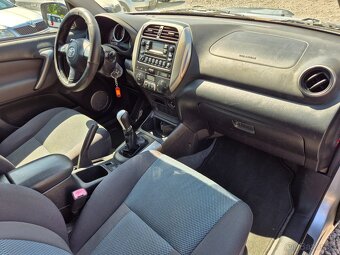 Toyota RAV4 2.0D-4D,85KW,4x4,KLIMA,BEZ KOROZE,R.V.2005 - 14