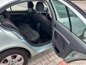 Škoda Octavia II 1.8 TSi 118kw ČR TOP VÝBAVA - 14