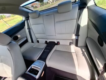 BMW e92 330ix manuál - 14