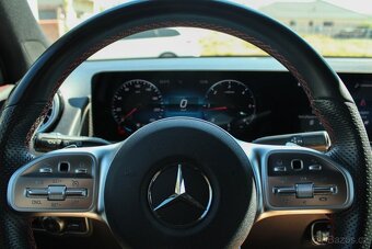 Mercedes-Benz GLB 180d A/T AMG Line - 14