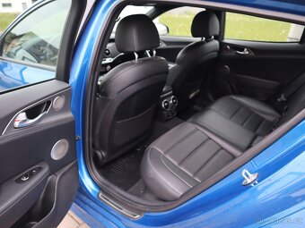 Kia Stinger 3.3 TGDI V6 272 kW 4WD GT-Line r.5/2018 Původ ČR - 14