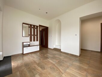 Pronájem domu se zahradou a bazénem, 3+1, 110 m2, Žhery, - 14